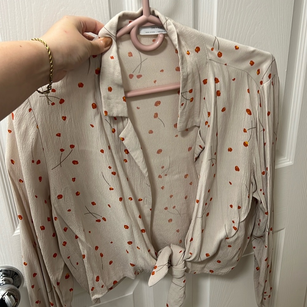 Oak & fort button and tie up blouse